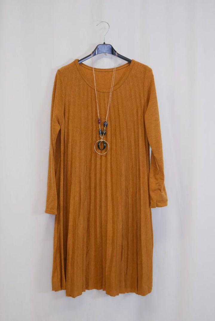 Pliseerattu neulemekko Heli