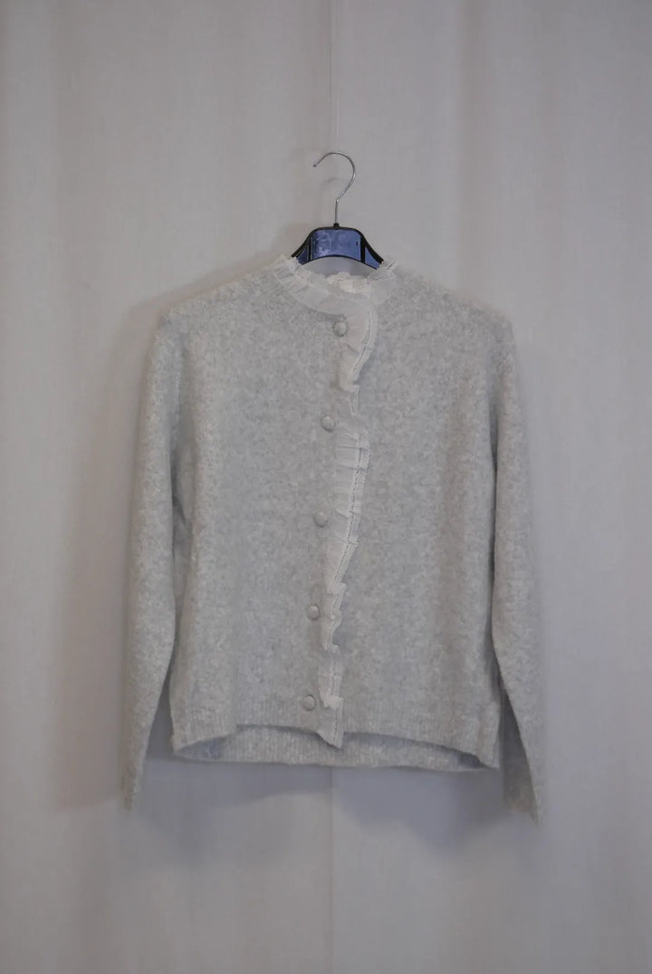 Neuletakki pitsillä Eerika