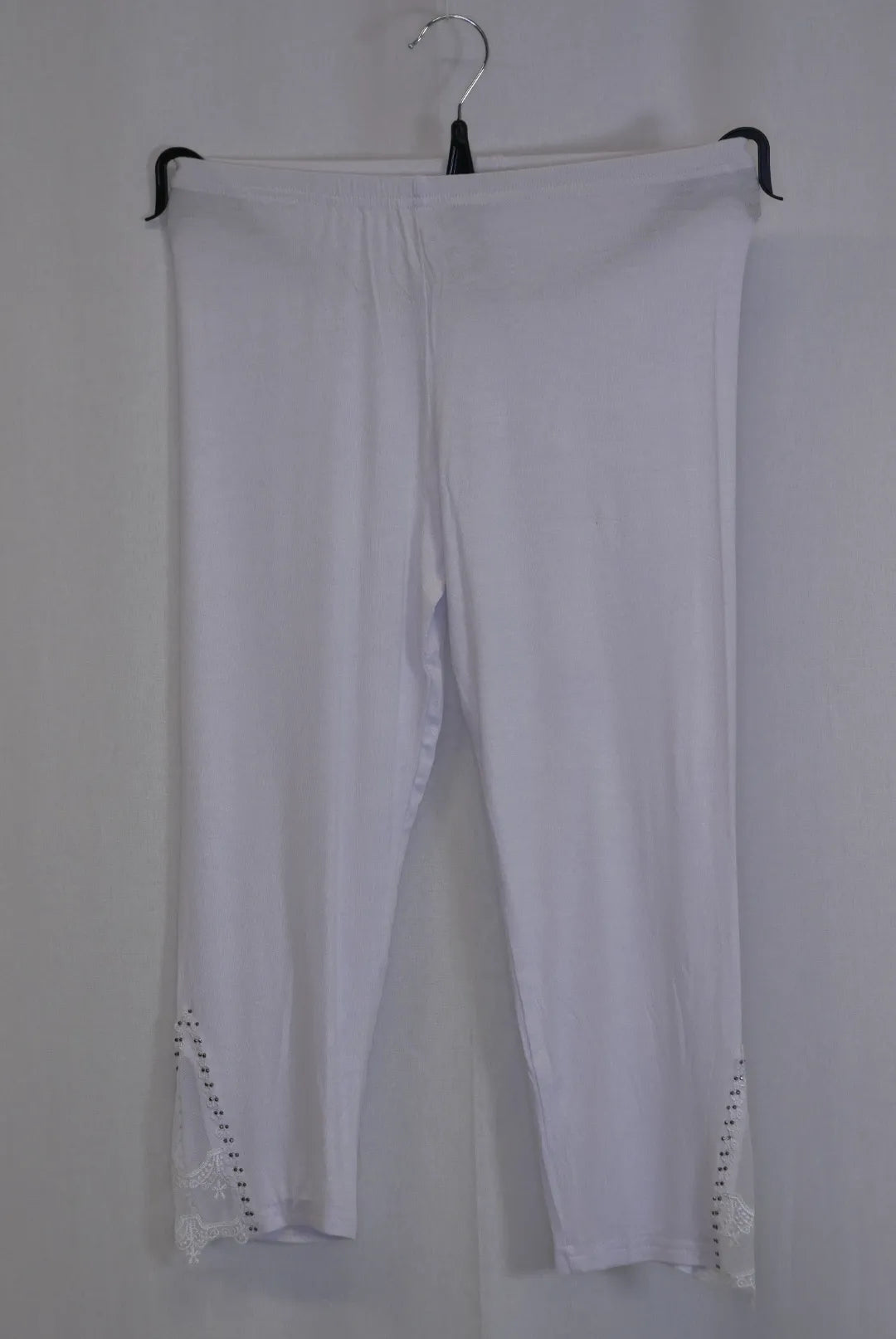 Trikoocaprit pitsihalkiolla Matleena