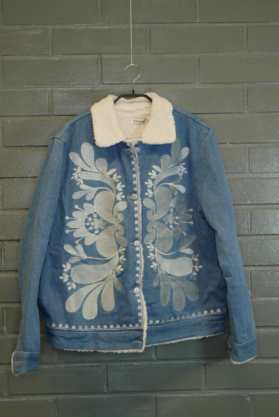 Farkkutakki teddyvuorella Pipsa