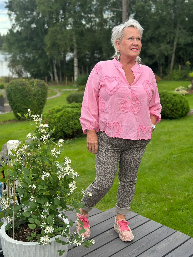 Puuvillapaita sydämillä XL Pirita