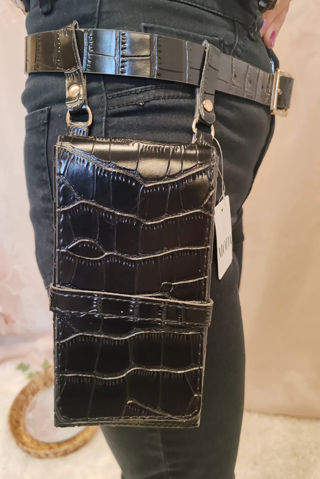 Vyö irroitettavilla laukuilla