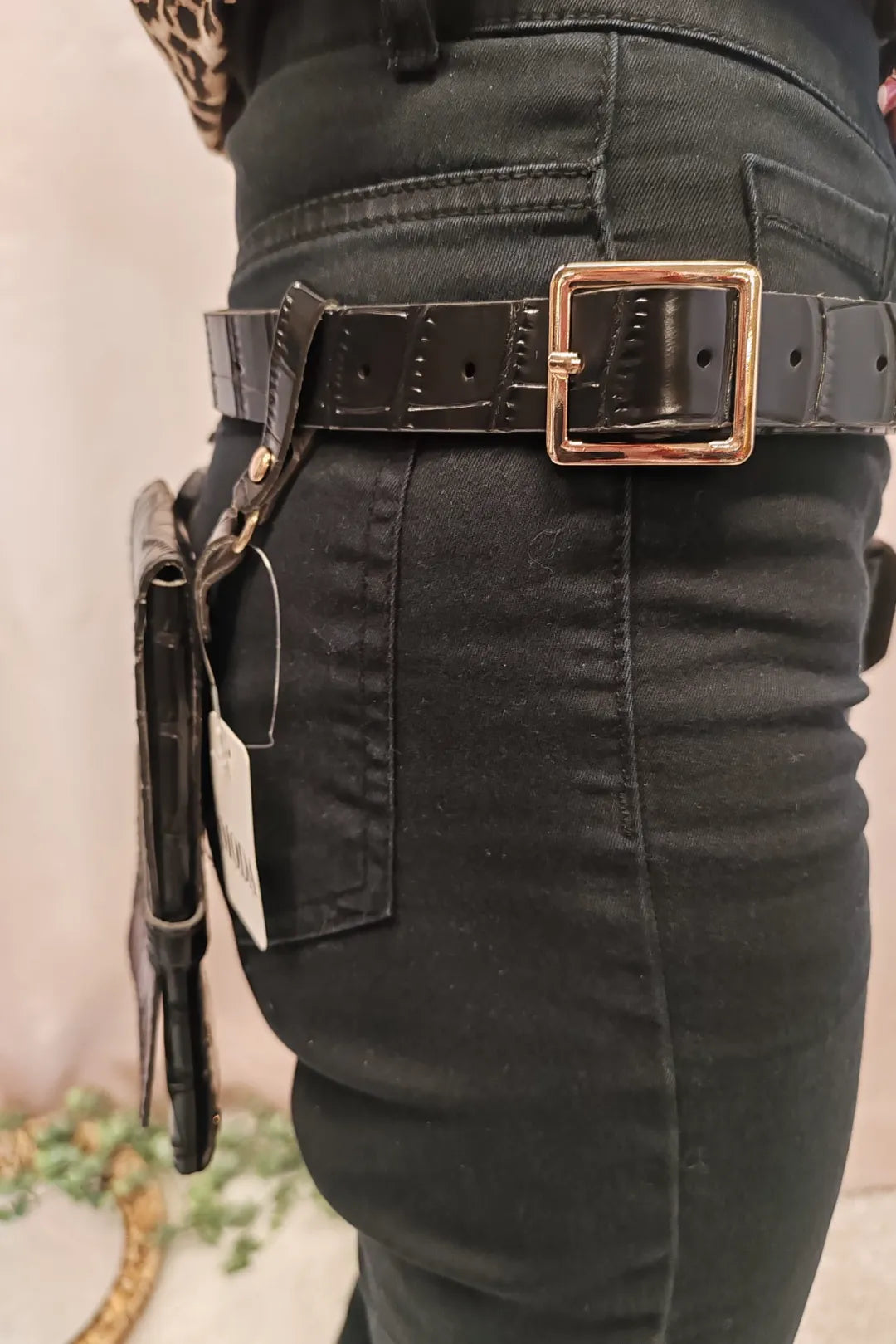 Vyö irroitettavilla laukuilla