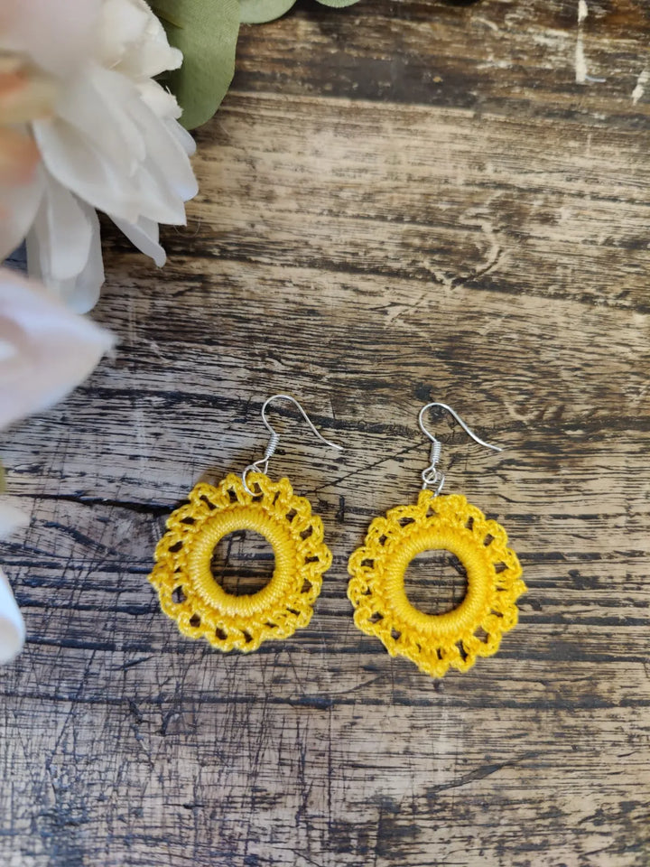 Virkatut korvikset Mia