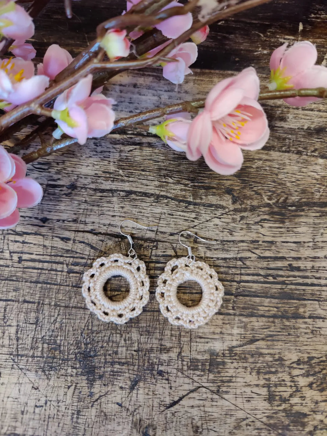 Virkatut korvikset Mia