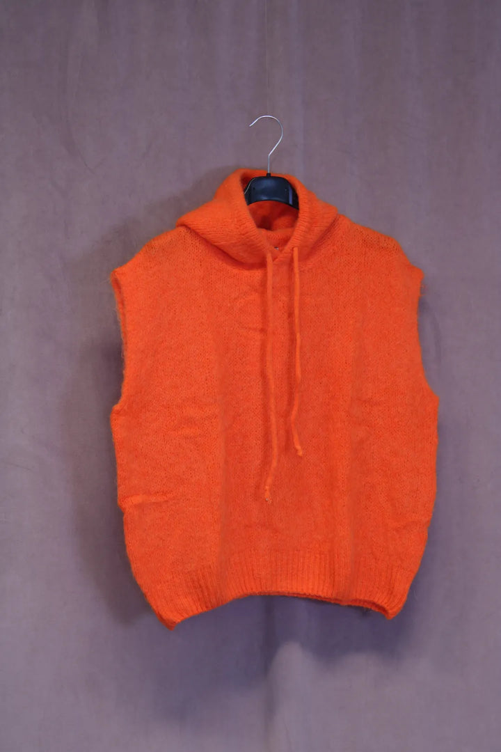 Hihaton neule hupulla Helga