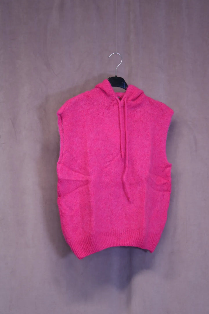 Hihaton neule hupulla Helga