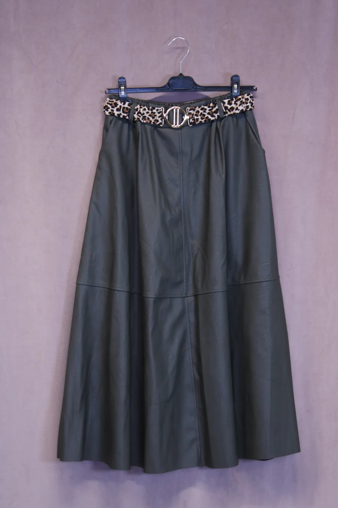 Keinonahkahame leovyöllä Linnea