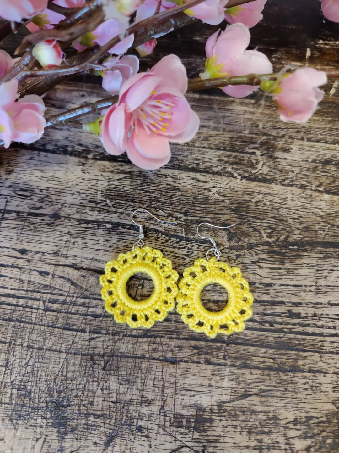 Virkatut korvikset Mia