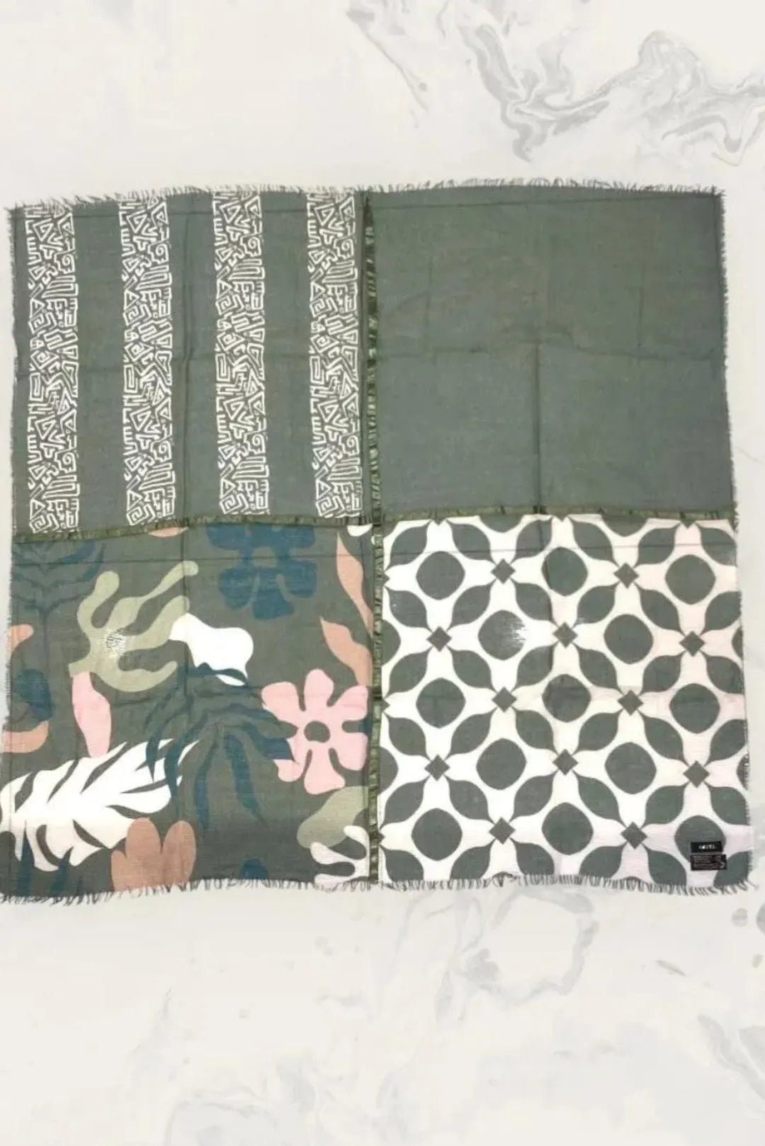 Huivi / Neljä tyyliä Valma