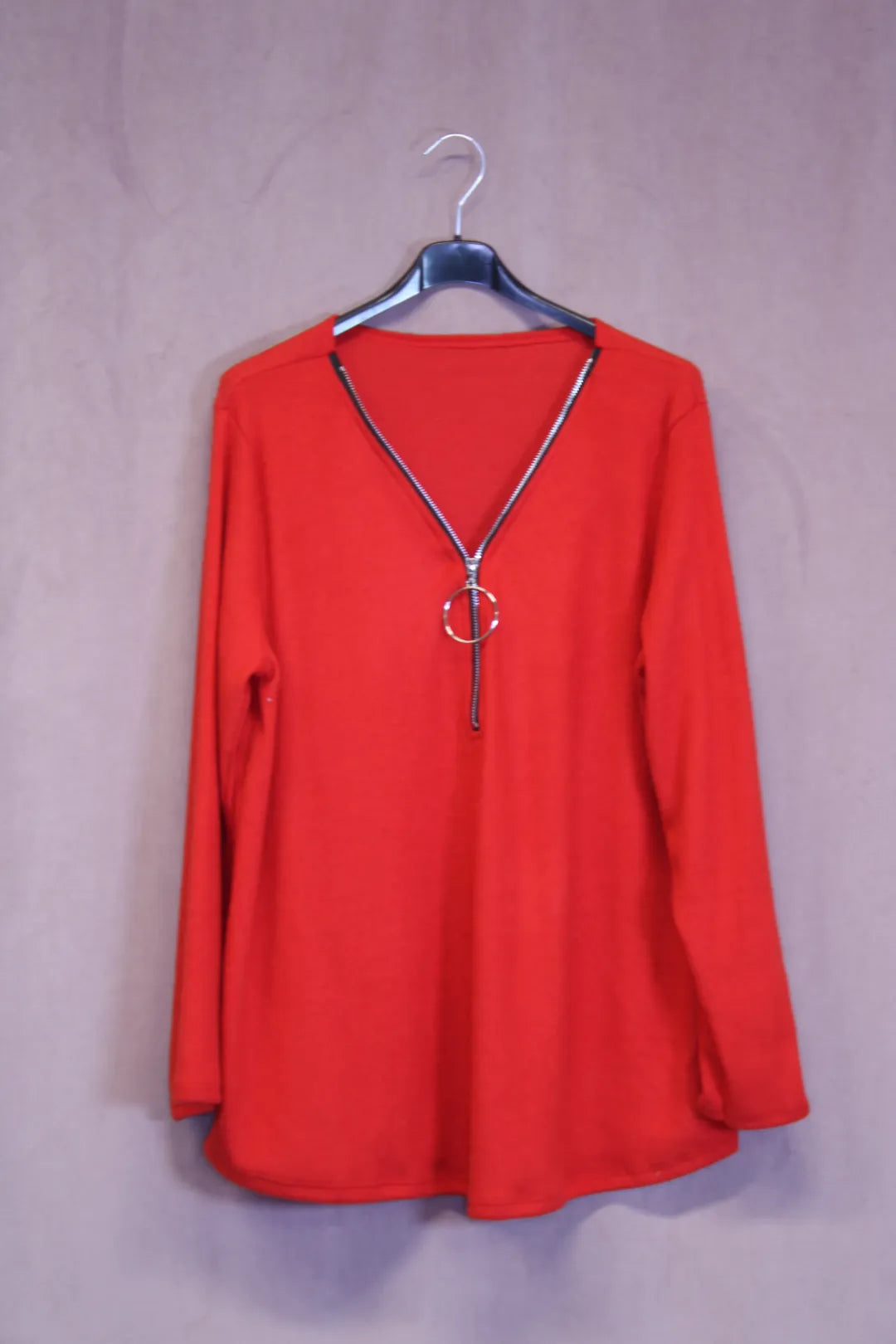 Paita vetoketjulla Hannele