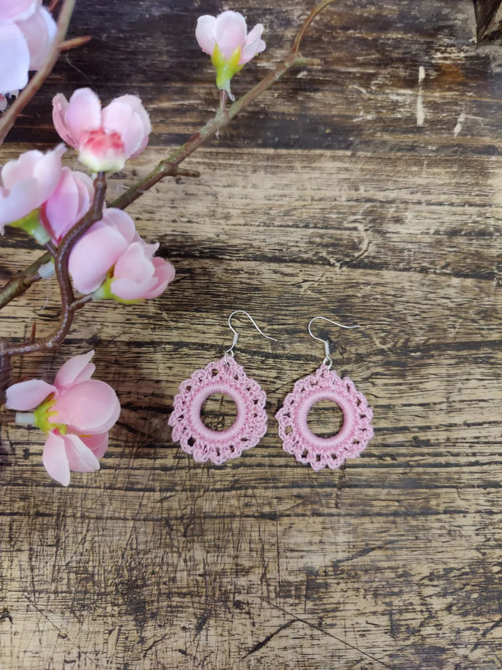 Virkatut korvikset Mia